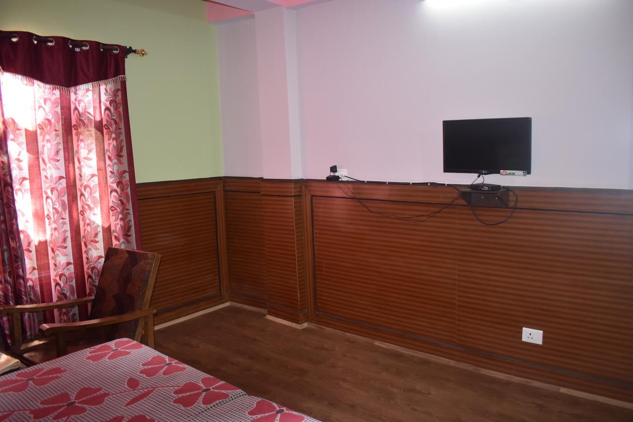 Hotel Snow Flake Rāmpur 외부 사진